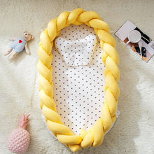 Afbeelding in Gallery-weergave laden, Crib Middle Bed - Yellow